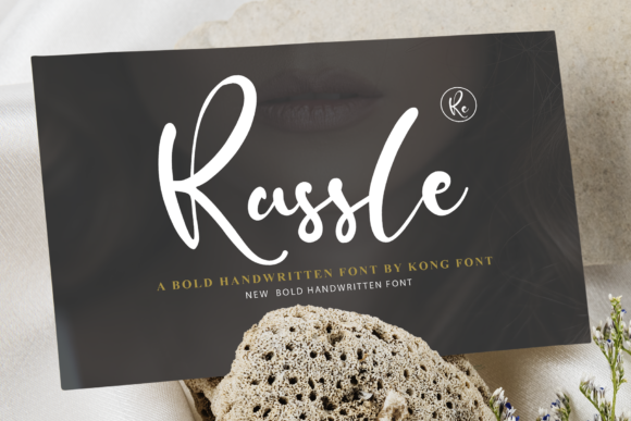Russle: A Playful Handwritten Font for Crafters and Makers
